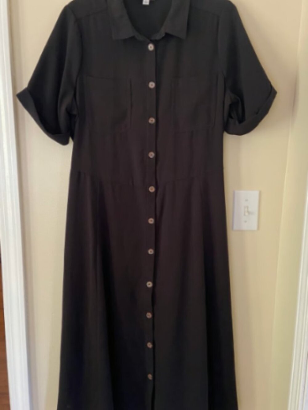 Black Button-Down Midi Shirt Dress with Cuffed Sleeves